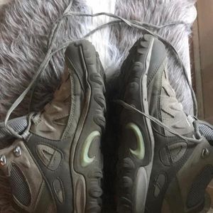Salomon Ortholite Hiking Boots EUC Worn 1 x
